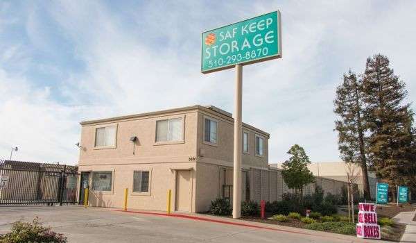 Self Storage Units on Winton Ave in Hayward, CA | Saf Keep Stsorage